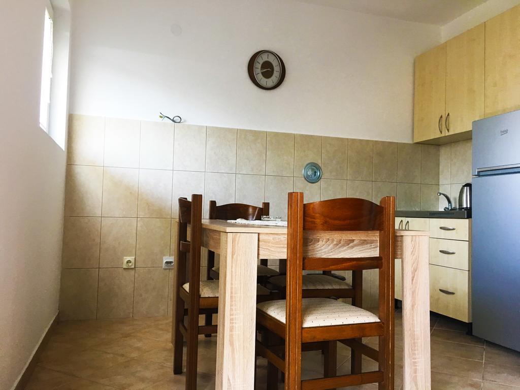 Milmaris Apartments Τίβατ Εξωτερικό φωτογραφία